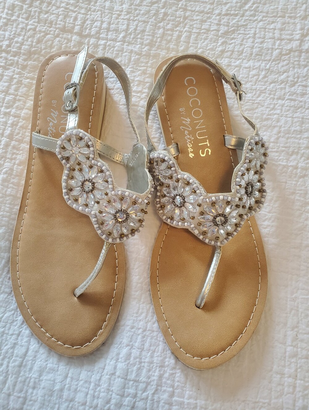 Coconuts by Matisse Silver Beaded Floral T-Strap Sandals NWOT